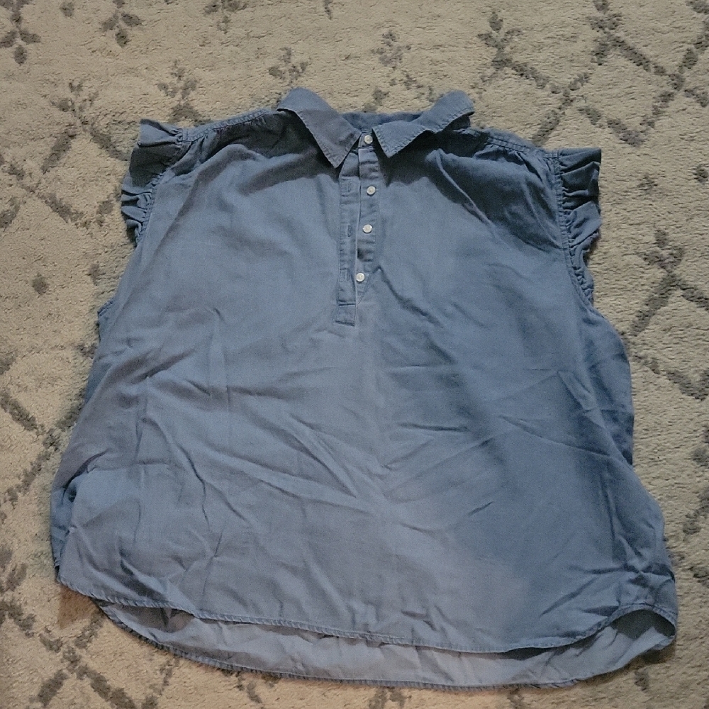 Chic Blue Ruffled Sleeveless Top